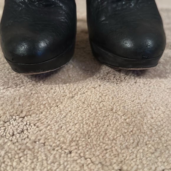 Dior black leather ankle booties. 37 7 - Picture 5 of 7